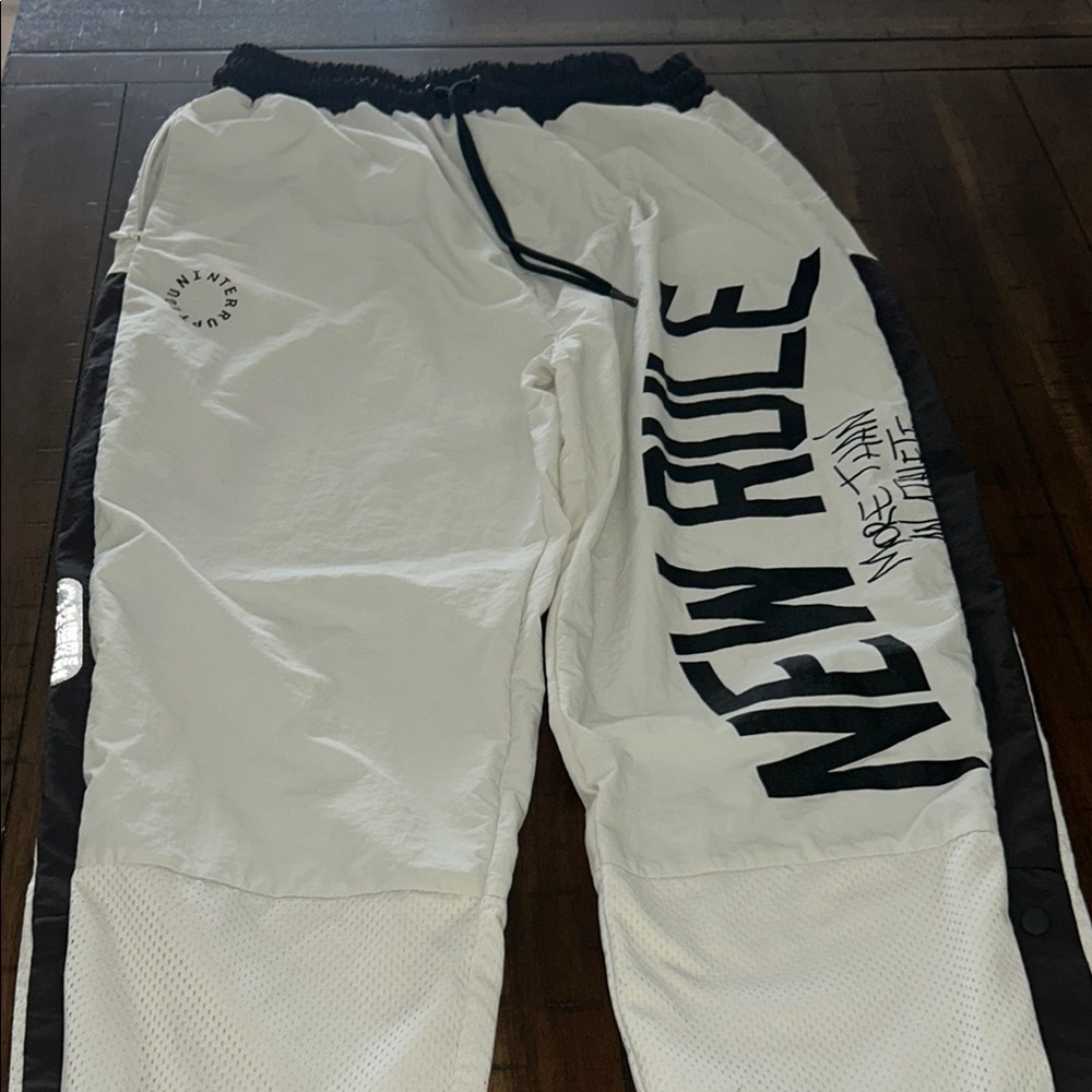 UNINTERRUPTED “More Than An Athlete” NEW RULE Pants XL GUC